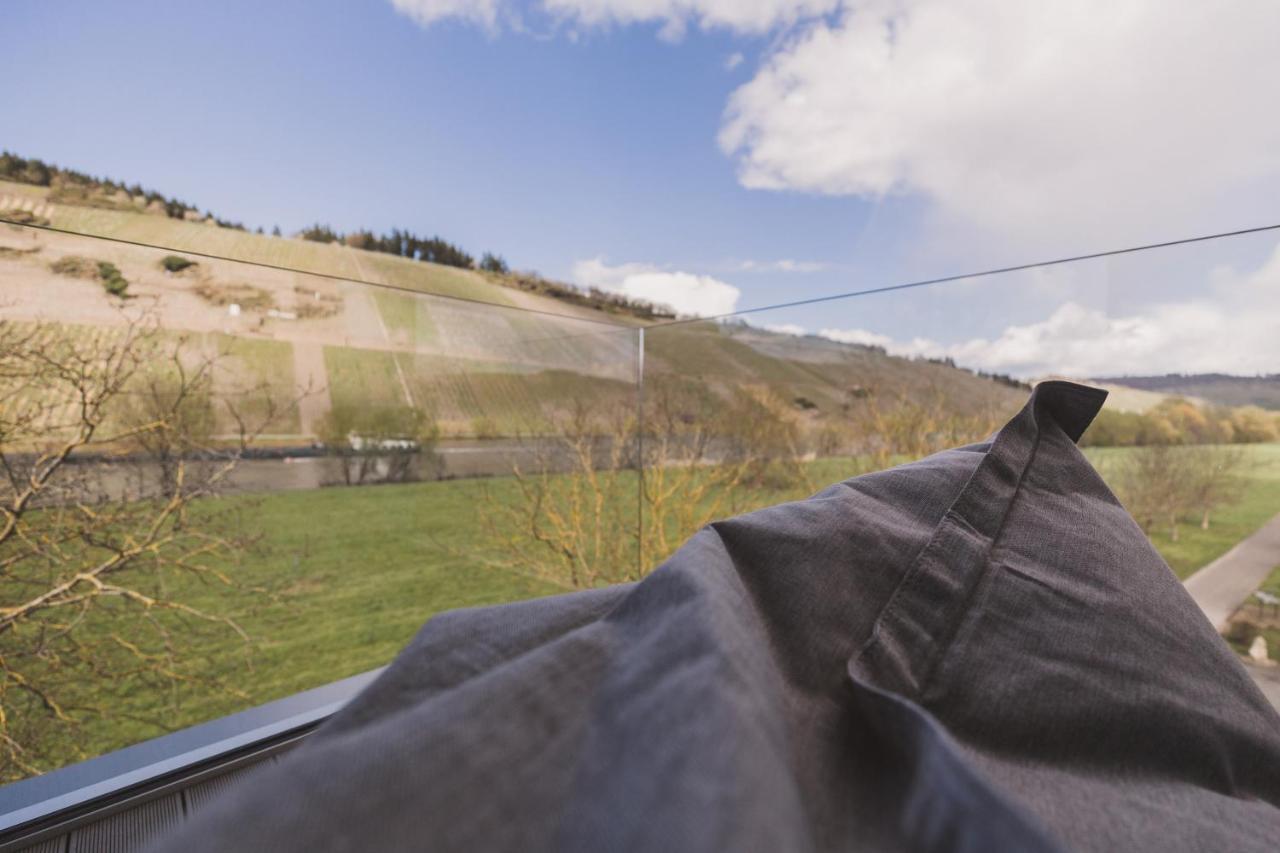 Steillage - Design Moselsuiten Mit Panoramablick Und Spa Brauneberg Exterior foto